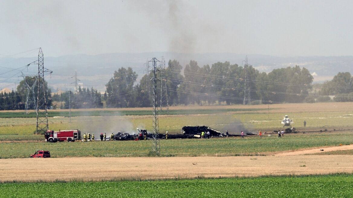 Τραγωδία στην Ισπανία: Τουλάχιστον 4 νεκροί από τη συντριβή στρατιωτικού αεροσκάφους